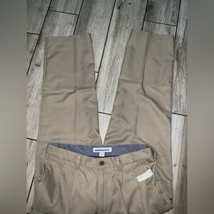 Men's new Amazon essentials khaki Tan Pants size 31 29